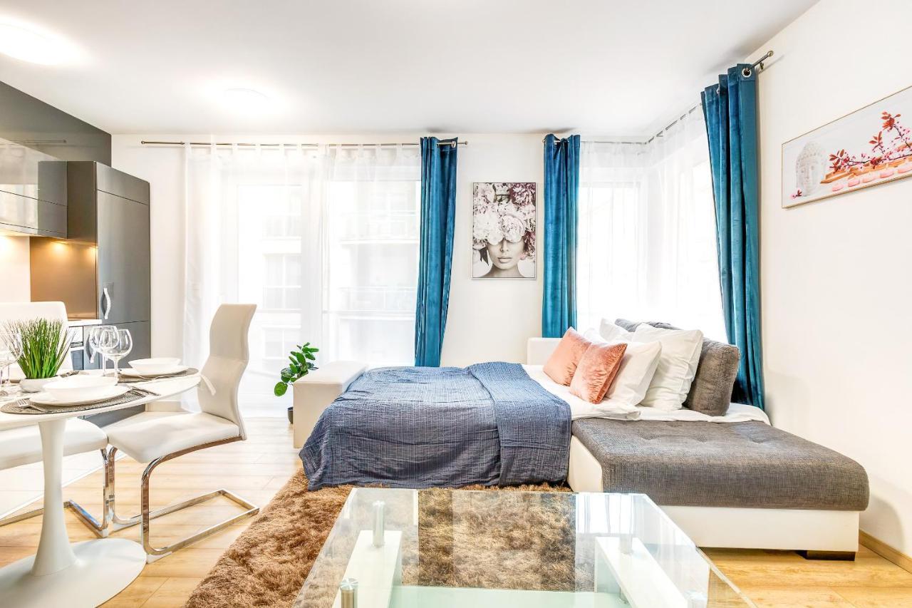 Modern Apartment With Free Garage And Balcony In The Downtown Budapest Exterior photo
